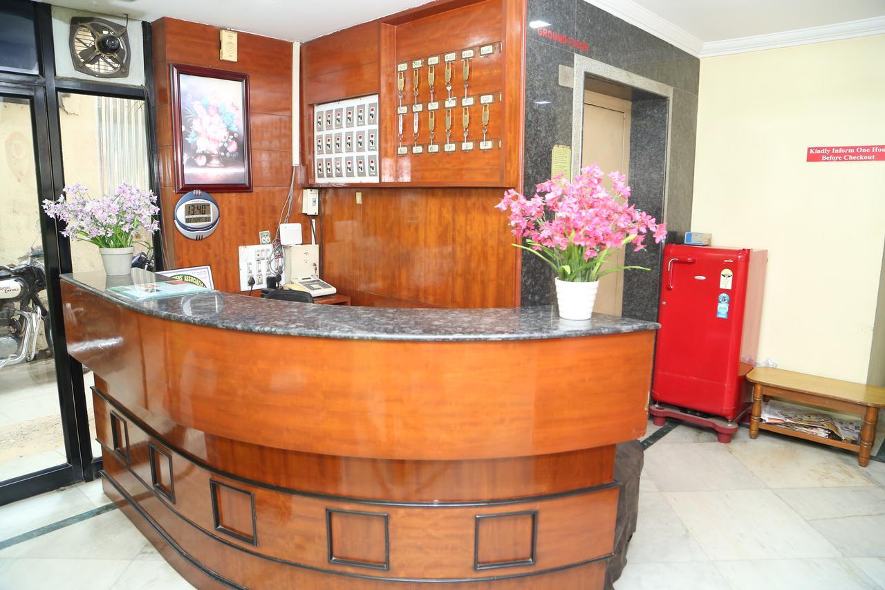 Star Residency Villa Madras Buitenkant foto