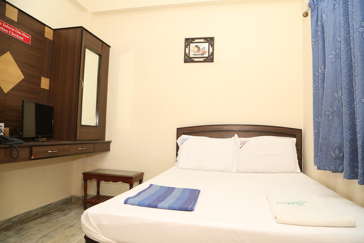 Star Residency Villa Madras Buitenkant foto